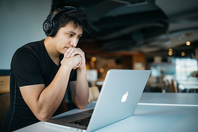 Online trading has exploded — and it’s changing how people think about income, careers, and financial freedom.